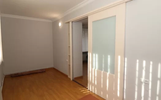 2 room apartment on Mashtots Avenue in the center, 53 sq.m., 1/9 floor