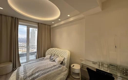 Spacious 3 room apartment in a new building on Tigran Petrosyan Street in Davtashen, 216 sq.m.