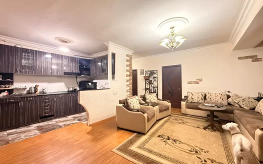 4 room apartment in Narekatsi District in Avan, 82 sq.m., high ceilings