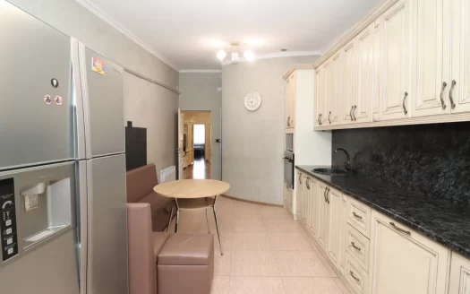 4 room apartment in a new building on Yekmalyan Street in the center, 136 sq.m., 2 bathrooms