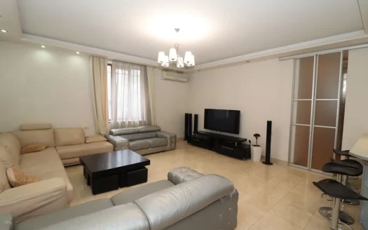 2 room apartment on Vazgen the First Vehapar Street in Arabkir, 65 sq.m., 2/5 floor, stone building